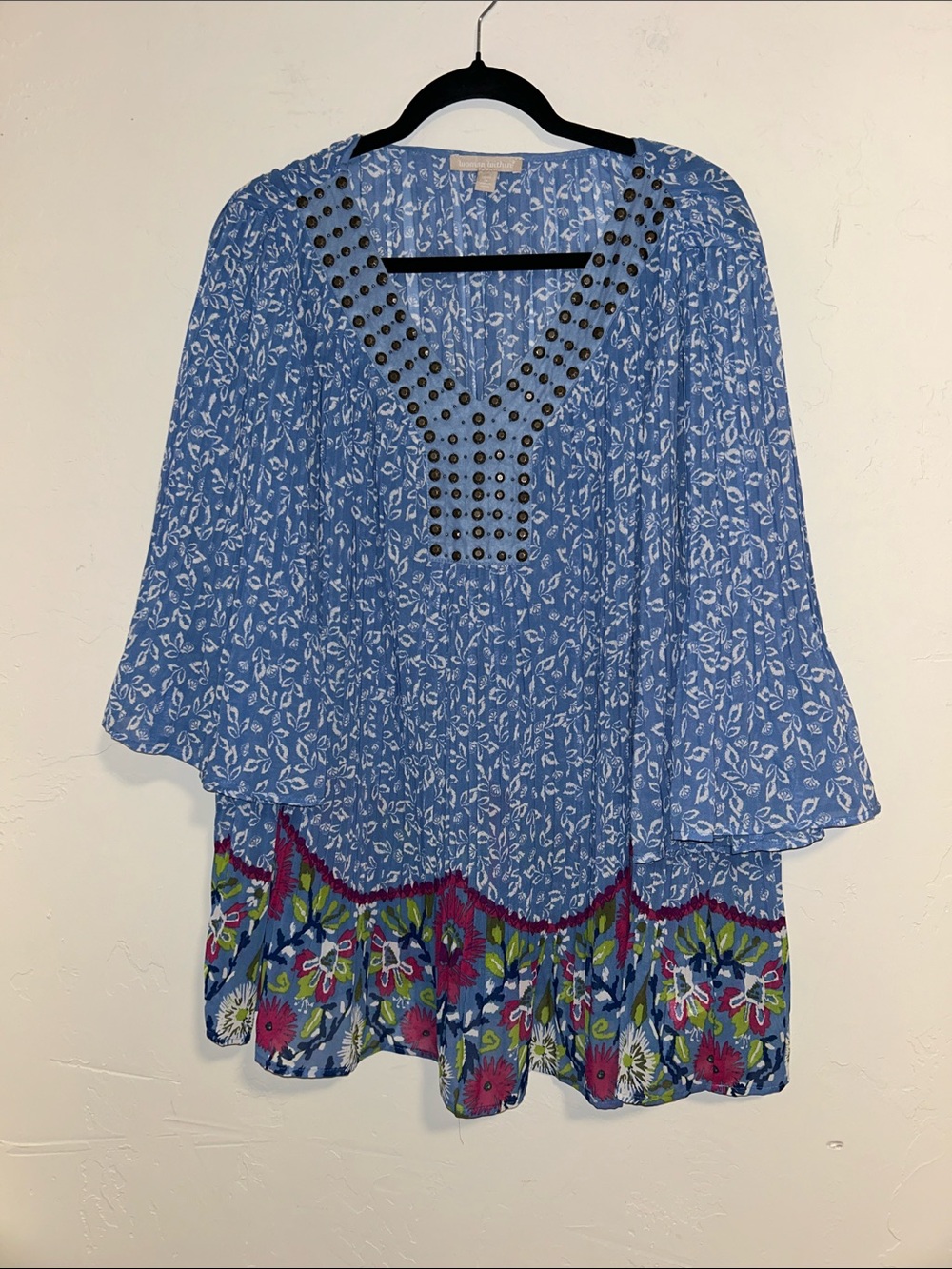 Woman Within 1X 22/24 Accordion Pressed Metal Embellished Flowy Blue Floral Top - Picture 2 of 13